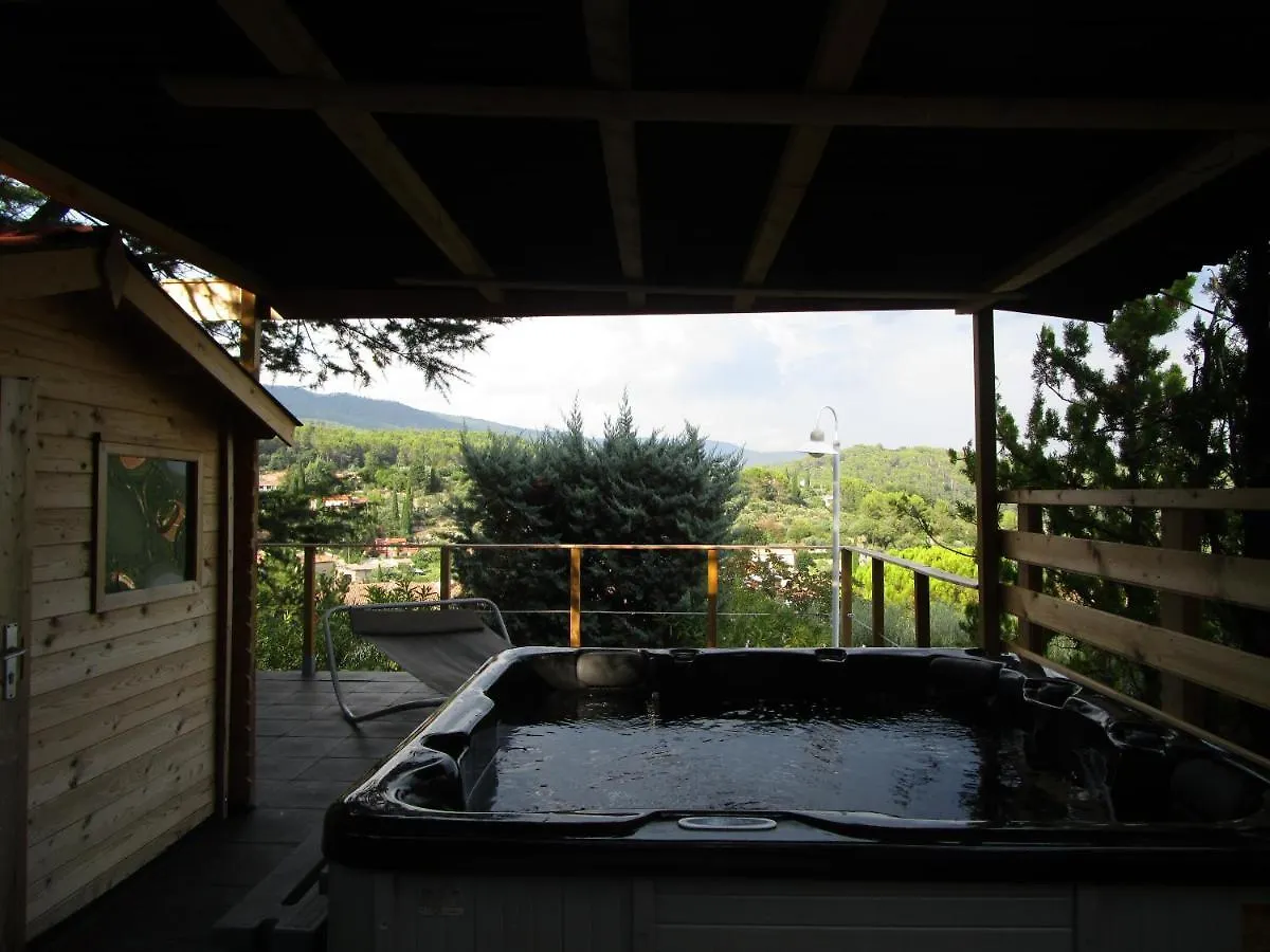 B&B Chez Max Figanières 0*,  Frankrike