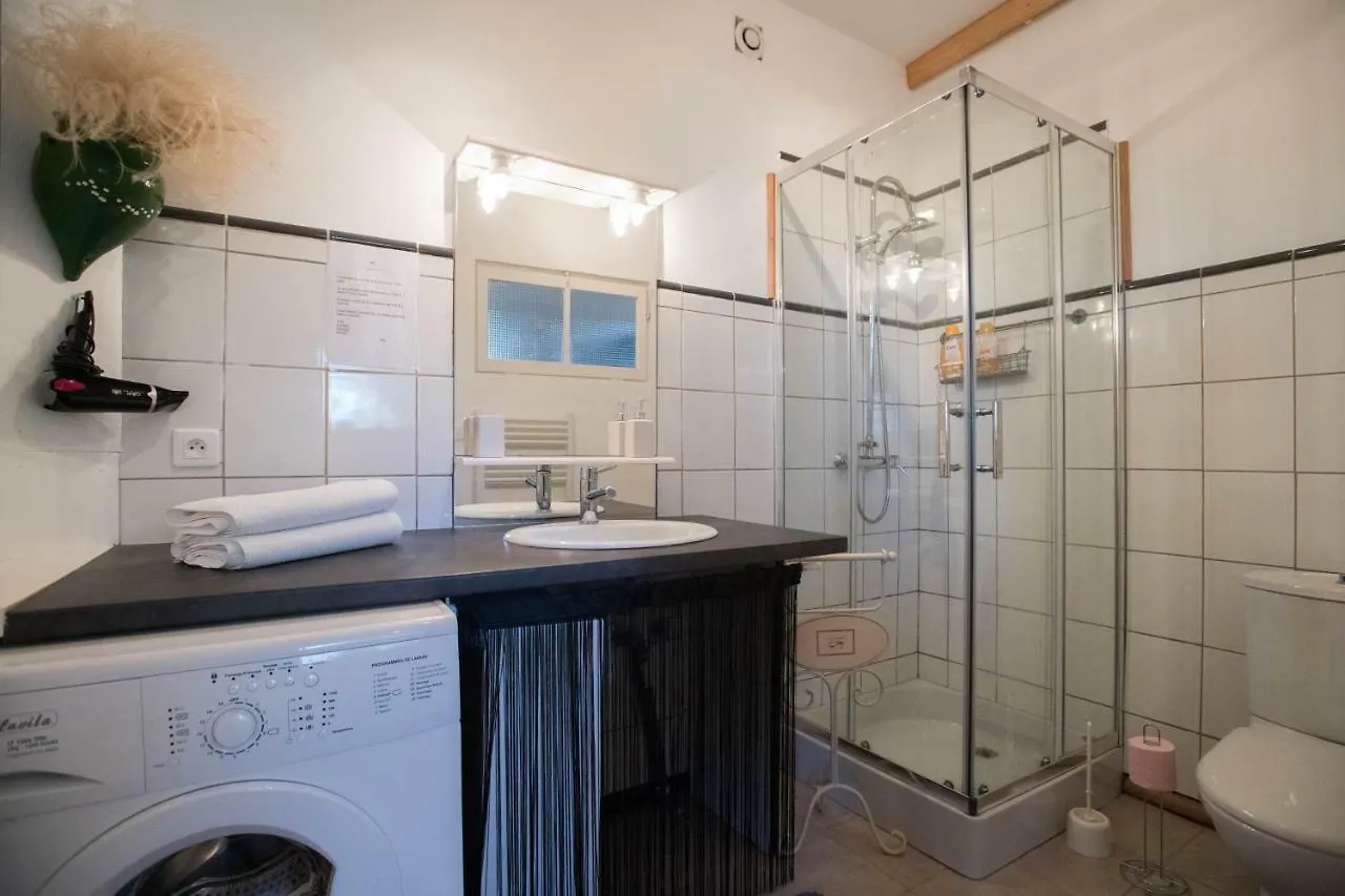 B&B Chez Max Figanieres Bed & Breakfast