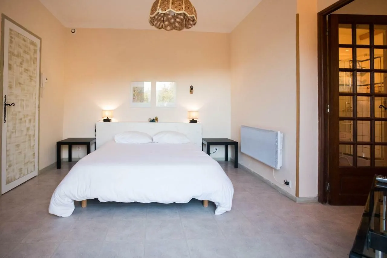 Couette-café B&B Chez Max Figanières